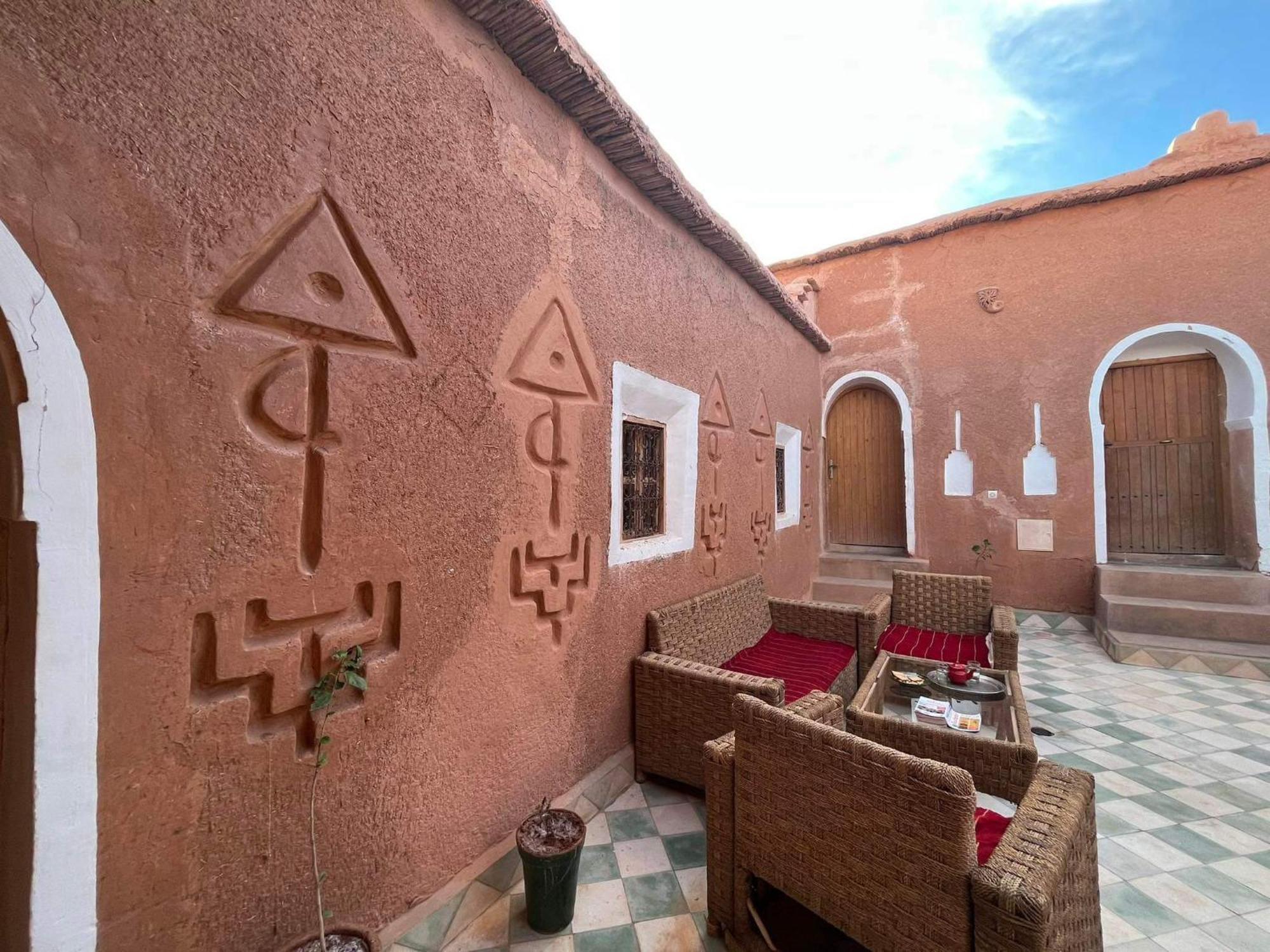 Tigmi Hamid Decouverte Des Traditions Et De La Culture Berbere Ait Ben Haddou Bagian luar foto