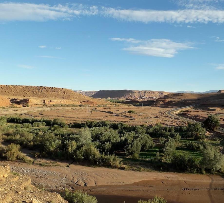 Tigmi Hamid Decouverte Des Traditions Et De La Culture Berbere Ait Ben Haddou Bagian luar foto