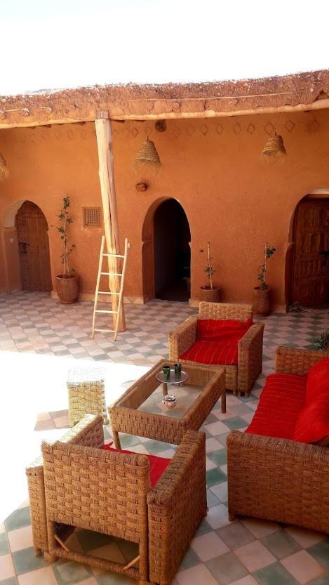Tigmi Hamid Decouverte Des Traditions Et De La Culture Berbere Ait Ben Haddou Bagian luar foto