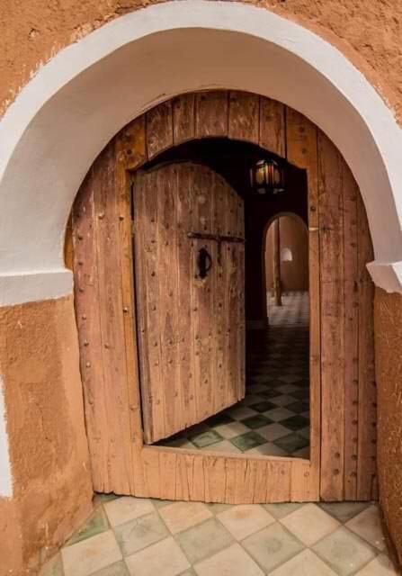 Tigmi Hamid Decouverte Des Traditions Et De La Culture Berbere Ait Ben Haddou Bagian luar foto